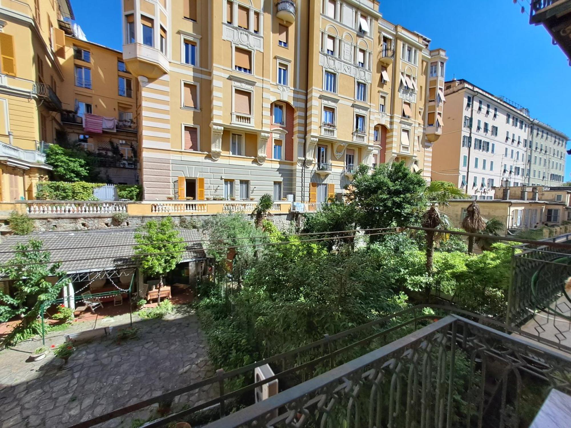 L'Alcova B&B, A Due Passi Dal Centro Генуя Екстер'єр фото
